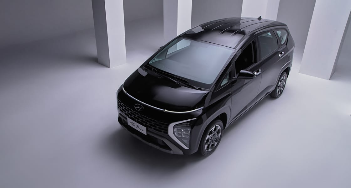 تتألق كنجم وسط السماء.